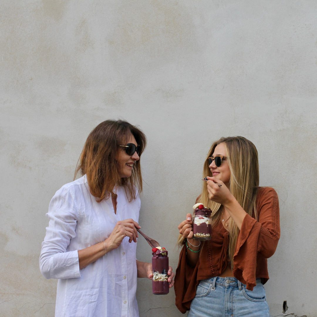 Introducing Hannah Singleton, Co-founder of Healthy Luxe and Farmer Jo's newest taste tester!