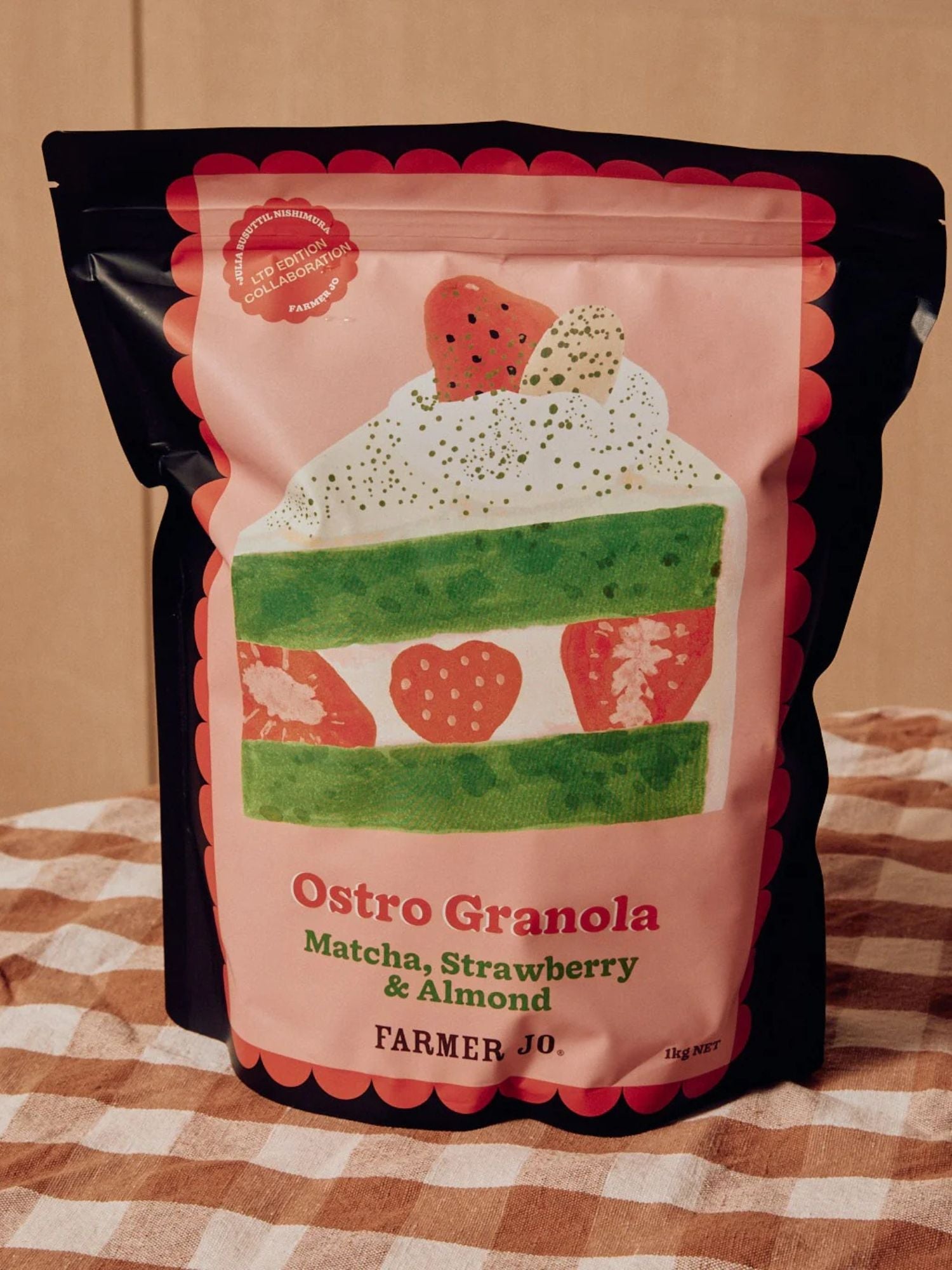 Ostro Granola Matcha, Strawberry & Almond - FarmerJo