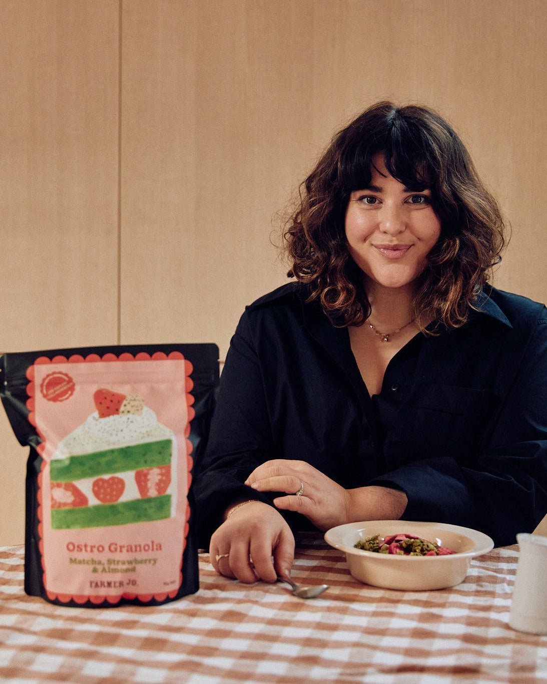 Ostro Granola Matcha, Strawberry & Almond - FarmerJo